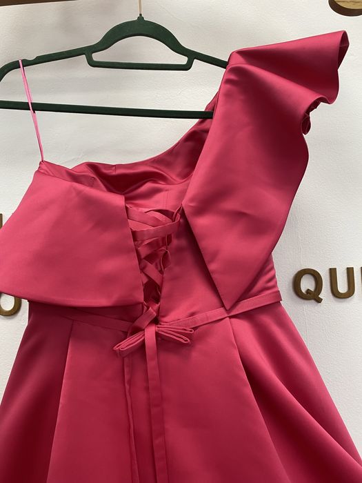 Коктейлна рокля /бална