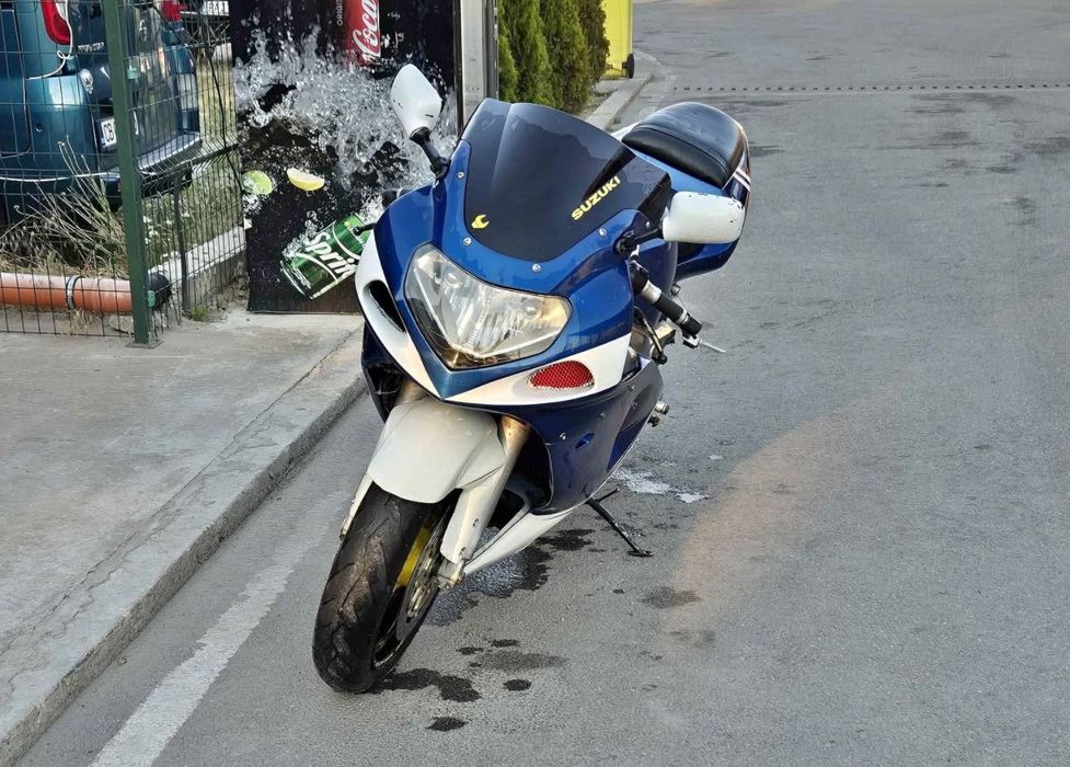 Suzuki GSX-R 600 K2 на ЧАСТИ / gsxr к2 600