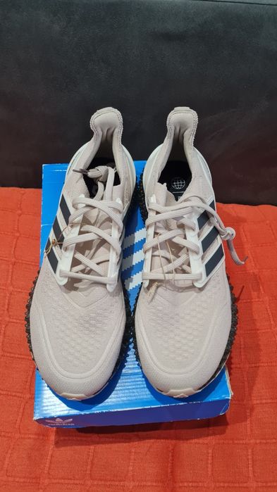 Vând Adidas ultra 4 DFWD