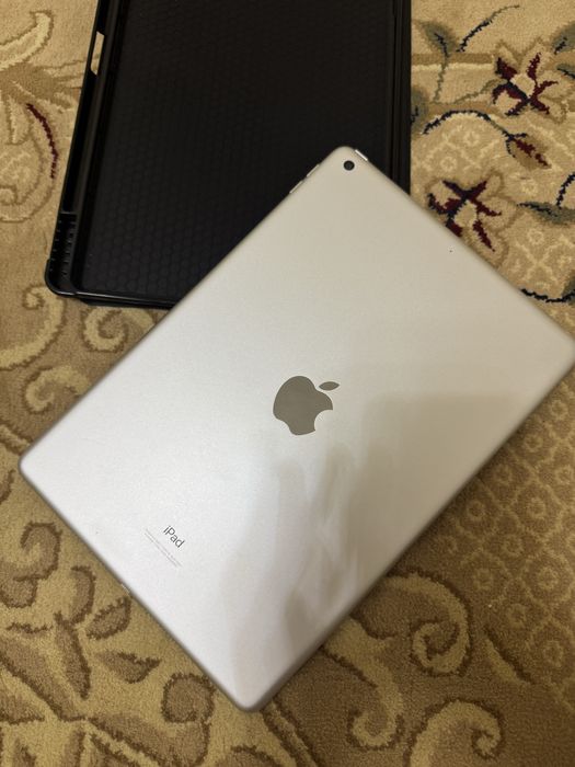 Ipad 9 в хорошем состояние