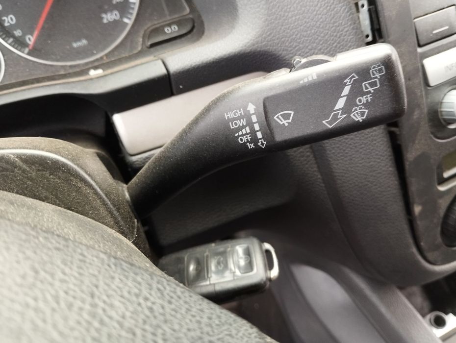 Dezmembrari  VW GOLF 5  2003  > 2009 1.9 TDI Motorina