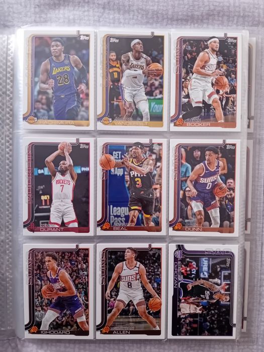 Vand cartonase set  base colectie Topps NBA 2025-2026