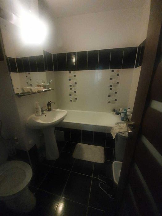 Închiriere apartament 2 camere - Piața Centrală (Calea București)