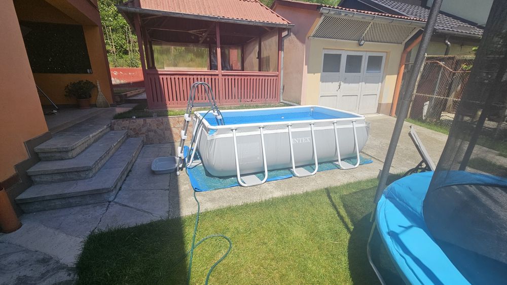 Piscina pentru curte INTEX