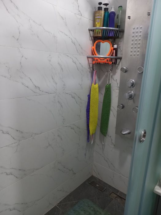 Уй сотилади 2 хонали 3 хона килинган Учтепа тумани Гузар 9а