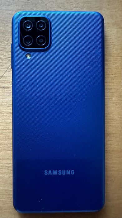 Телефон Samsung A12