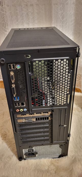 Calculator i5 9400, 16 Gb ram, RX 570 8 Gb