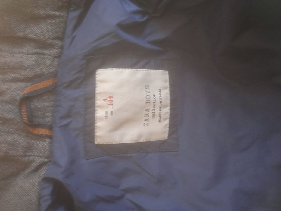 Продам детскую курточку