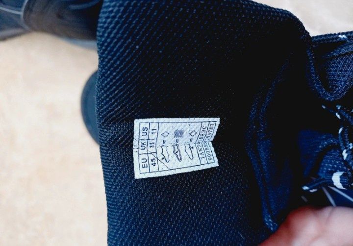 Bocanci negrii Crivit marime 45