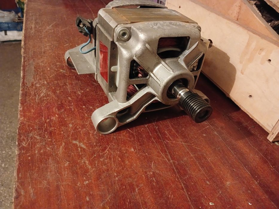 Продам  модуль. Двигатель