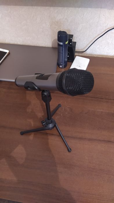 Микрофон беспроводной!