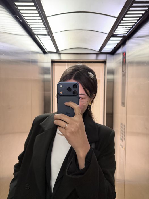 Продам айфон 17 про 256 гб