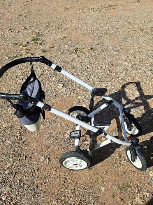 Детска количка .