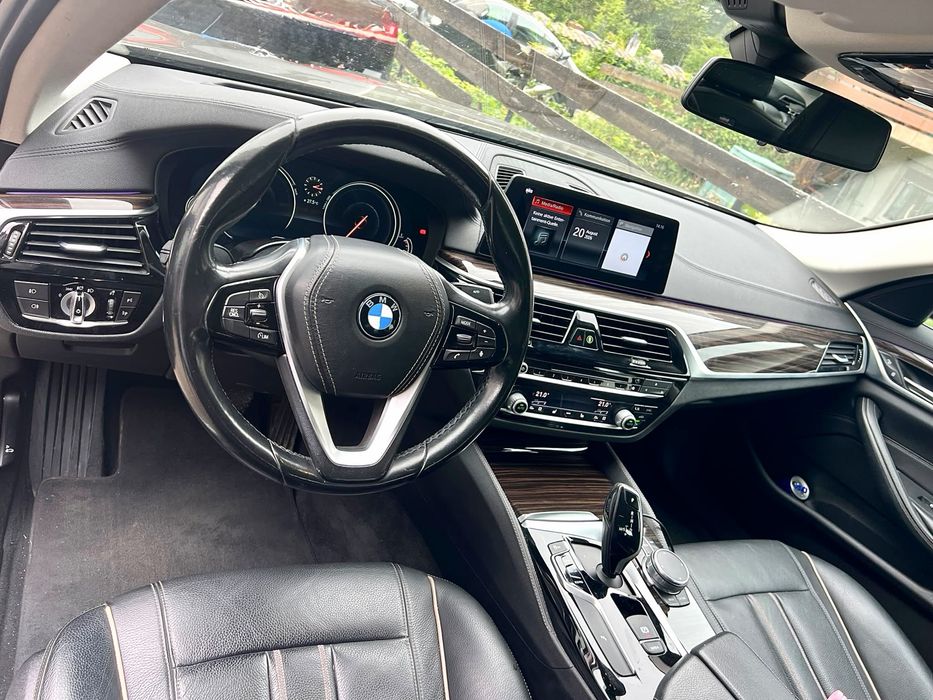 BMW Luxury Line - Elegance&Comfort