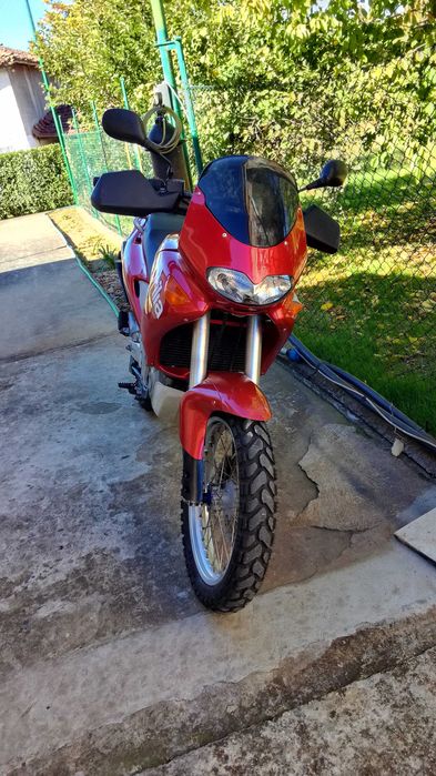 Априлия Пегасо 650