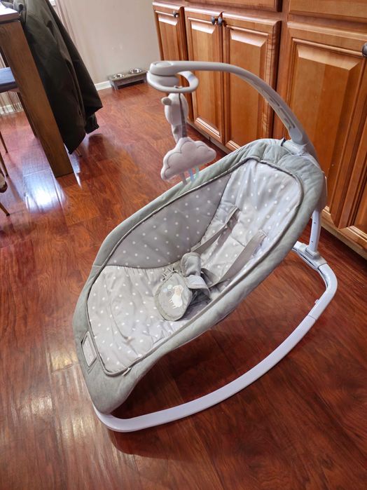 Бебешка люлка-шезлонг