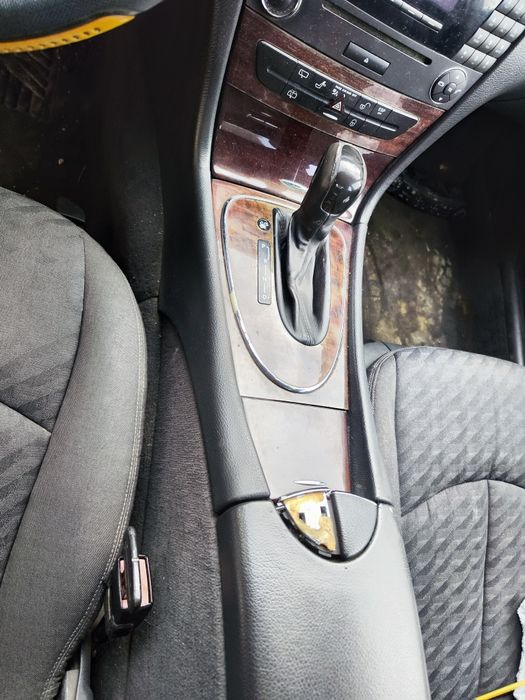 Mașina funerara mortuară  Mercedes w211