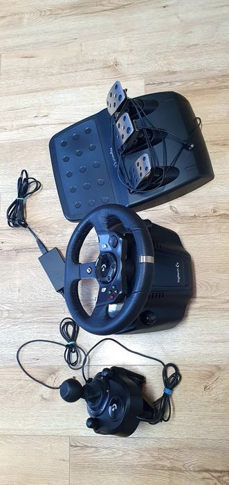 Gaming Volan Logitech G920 Volan+pedal+schimbător+adapter 

Funcționea