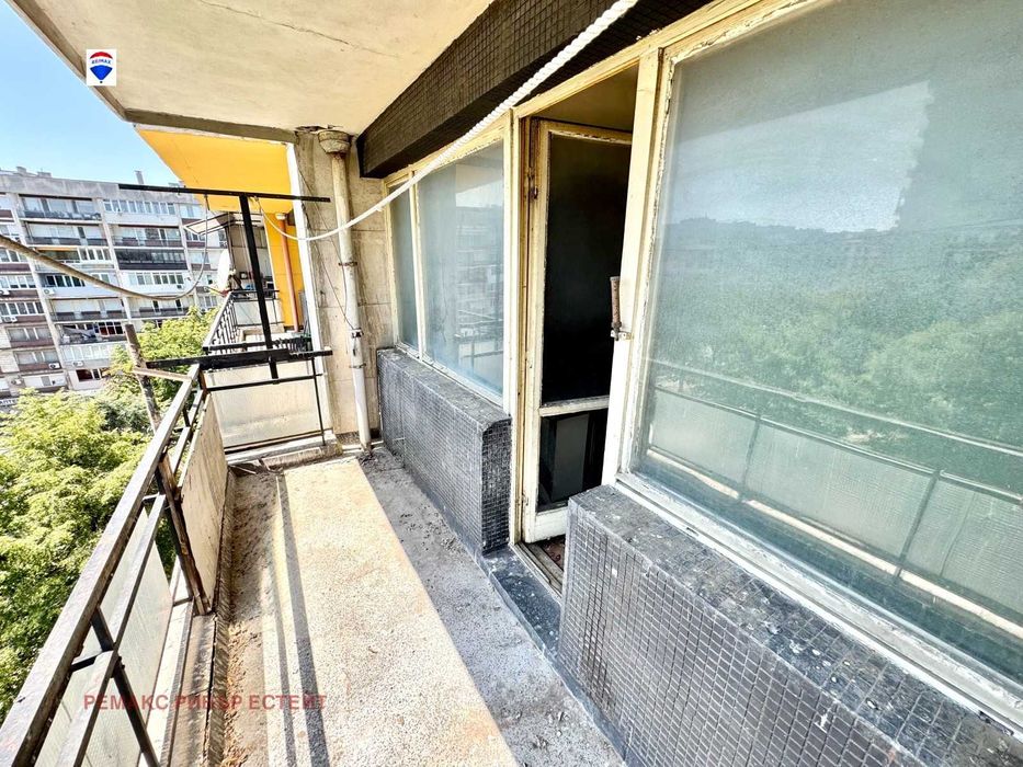 Тристаен апартамент за продажба кв. Широк център