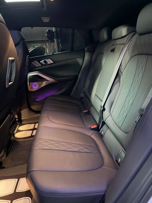 BMW Xl6 xDrive 40i 2025 год