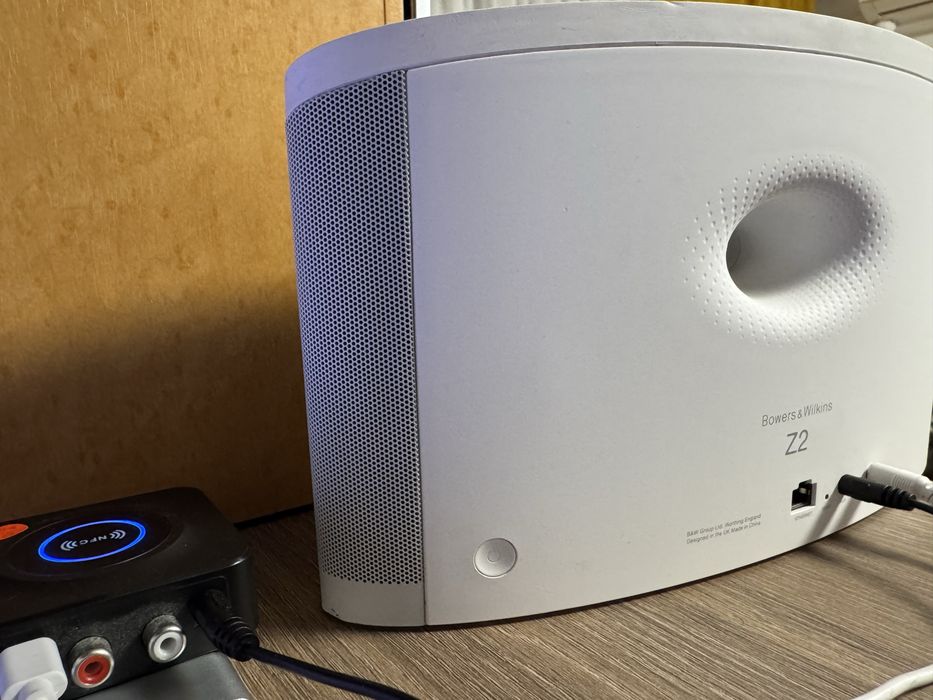 Bowers & wilkins z2 dock boxa