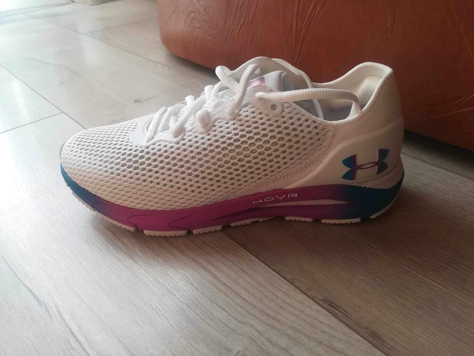Under Armour Femei