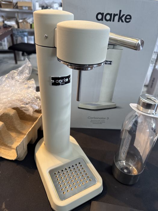 Aarke aparat pentru sifon aproape nou