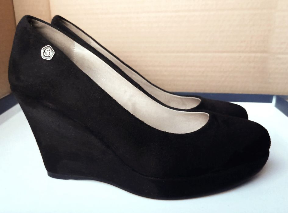 Качественные женские туфли р.38