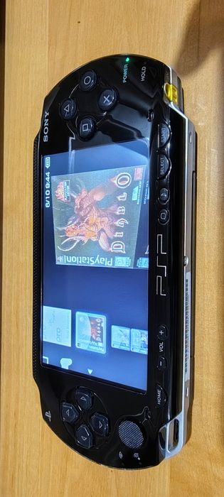 Modat pe card psp cu husa 1000