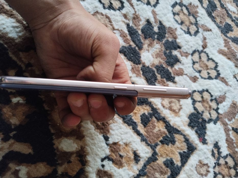 Samsung s21 5g srochna sotiladi
