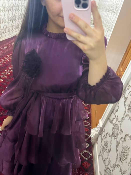 Vecherni koylak 1 marotaba kiyilgan