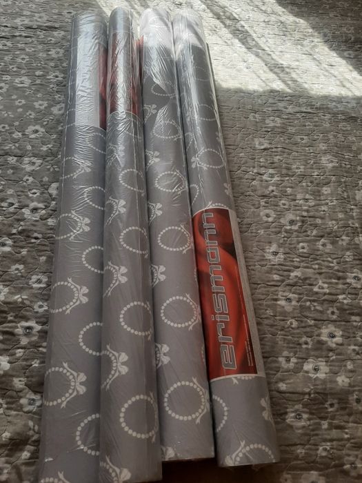 Продам в упаковке обои