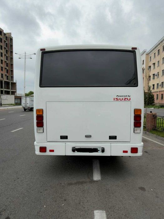 ISUZU SAZ HC40 автобус