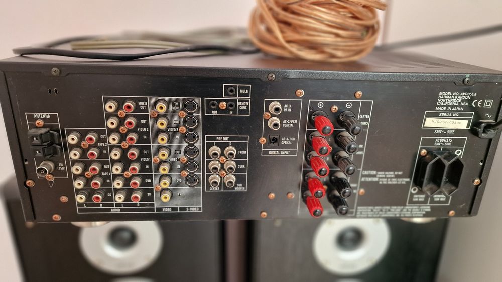 Reciver Harman Kardon AVR 85 + Boxe Eltax 400