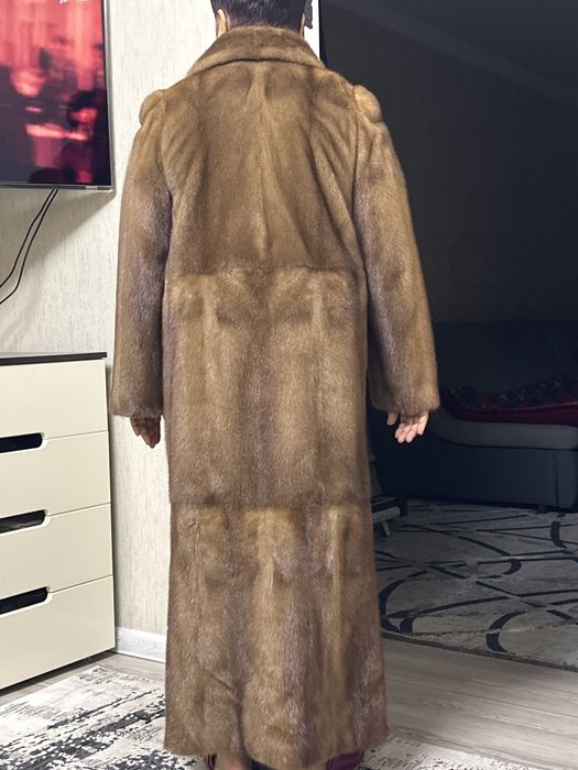 Продам норковую шубу