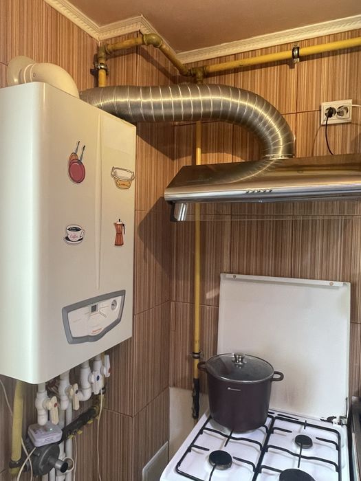 De vanzare apartament 3 camere