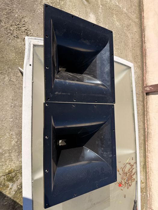 Hornuri/Goarne Inalte cu iesire 2 inch (dynacord rcf fbt electrovoice)