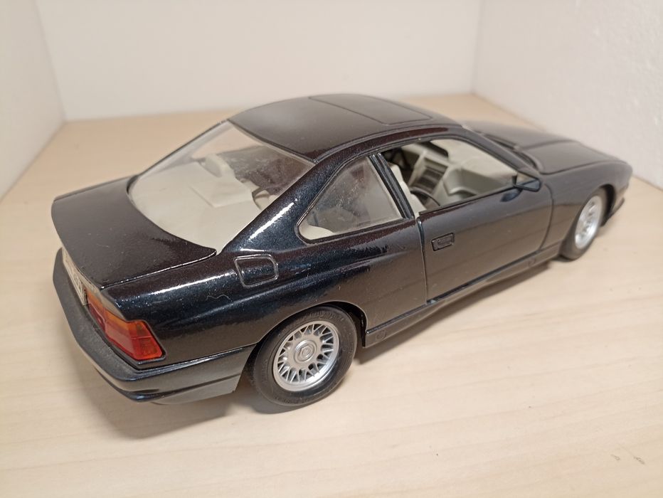 BMW 850i maisto scara 1 18 macheta auto
