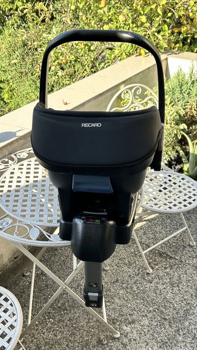 RECARO Privia детско столче / кош + SmartClick ISOFIX база