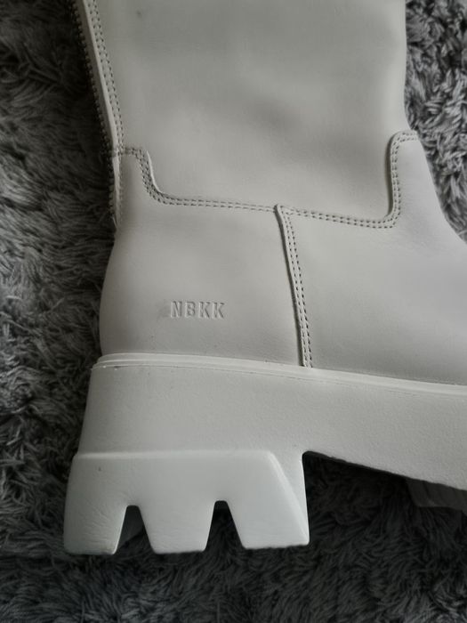 Vand cizme noi lungi