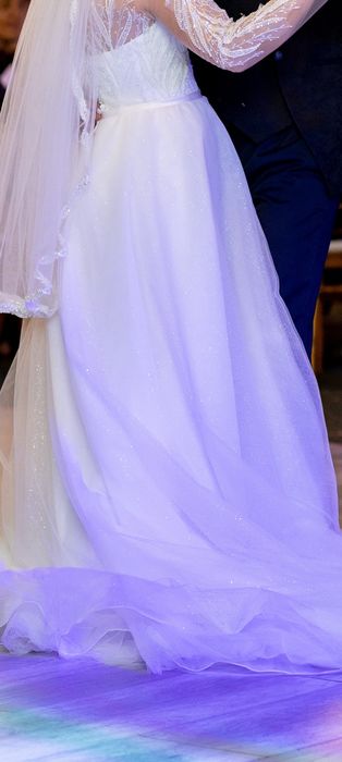 Vând trena pentru rochia de mireasa