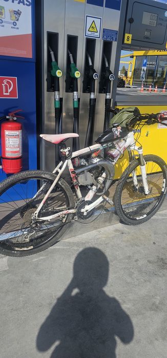 Bicicleta cu motor 80cc tuning 2t