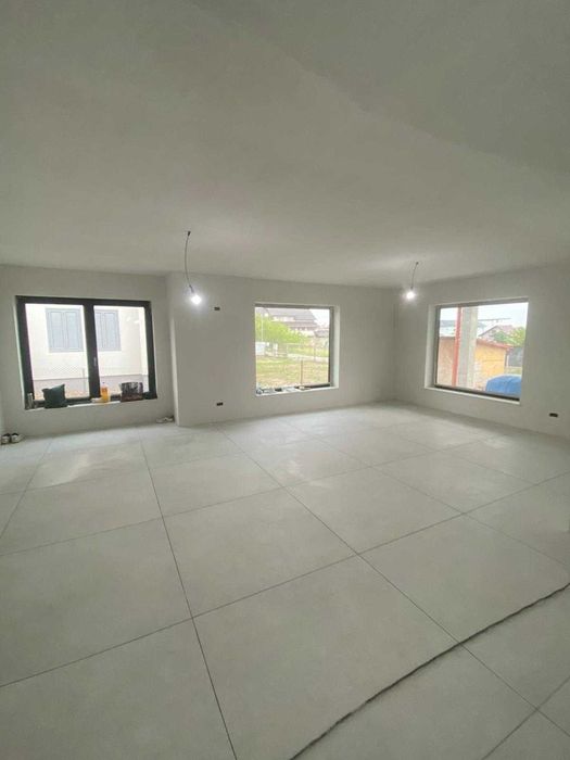 Montaj gresie, faianță, marmură, granit, parchet și piatră decorativă