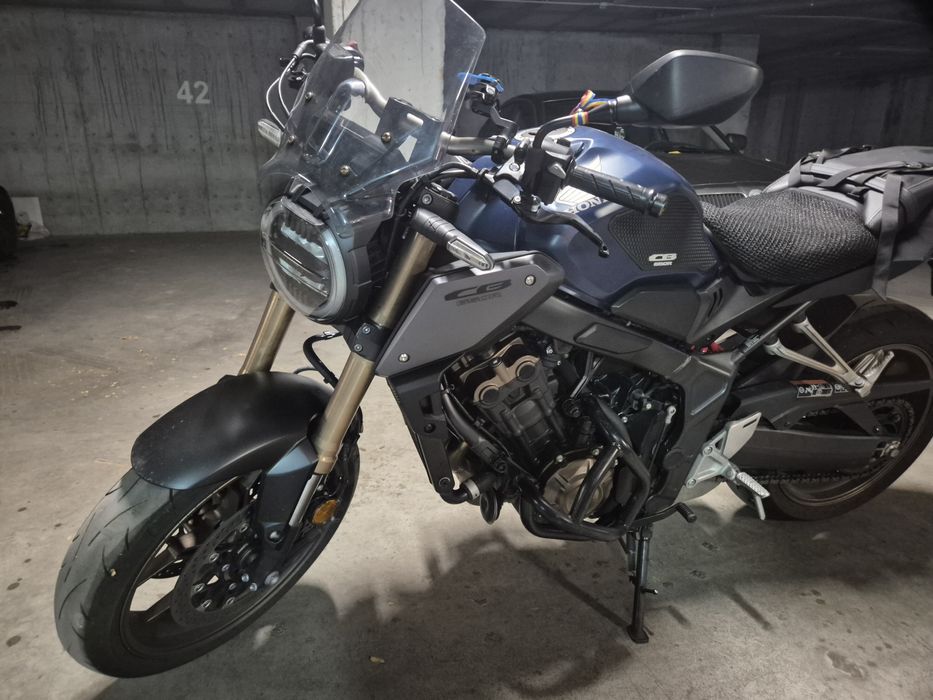 Honda CB 650 R foarte intreținuta