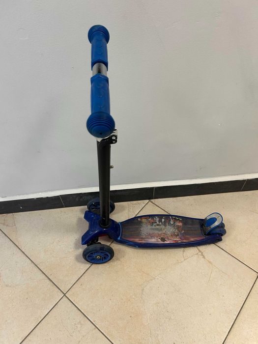 Продам детский самокат