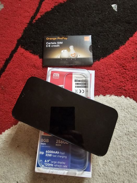 Redmi 15c varianta 8 giga ram cu 256 GB