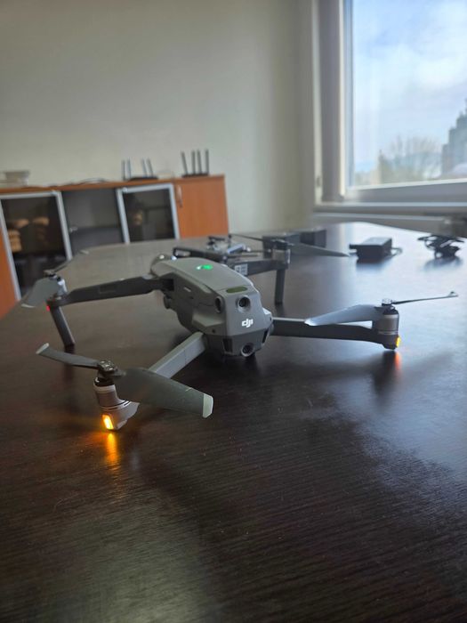 DJI Mavic 2 Pro, 3 acumlatori + geantă