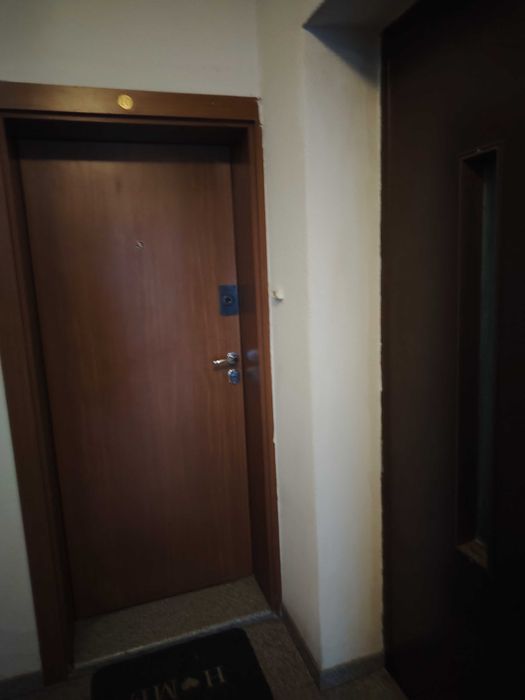 Дава се под наем Тристаен апартамент в Пловдив, Кършияка - 25 кв.м за 200 € - Снимка #7