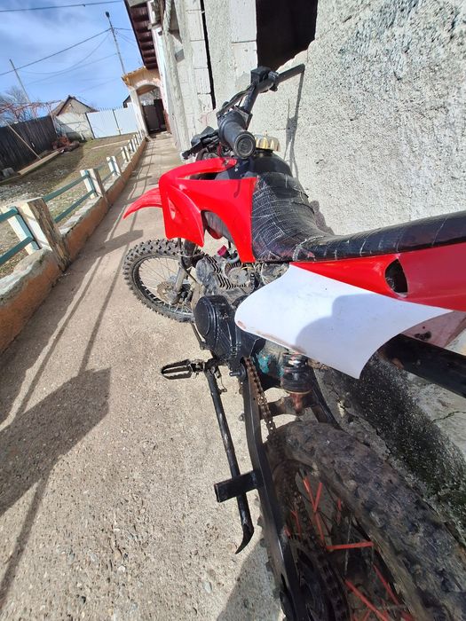 Vând cross 125cc