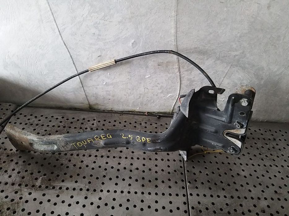 Broasca capota vw touareg 7l 7l0805799